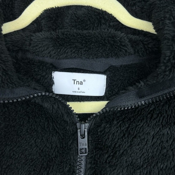 Aritzia TNA Keaton Hoodie SMALL 1/2 Zip Warm Fleece DarkAcademia Grunge Goth - Picture 9 of 16